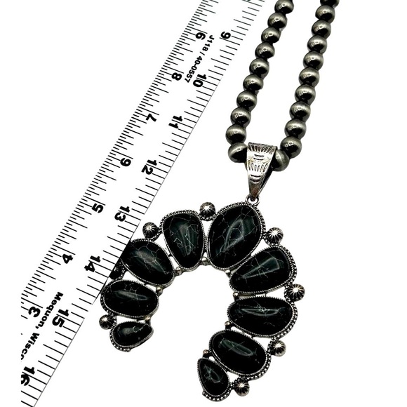 Vintage-Style Black Stone & Silver Tone Bead Necklace Antique Finish - Picture 6 of 6